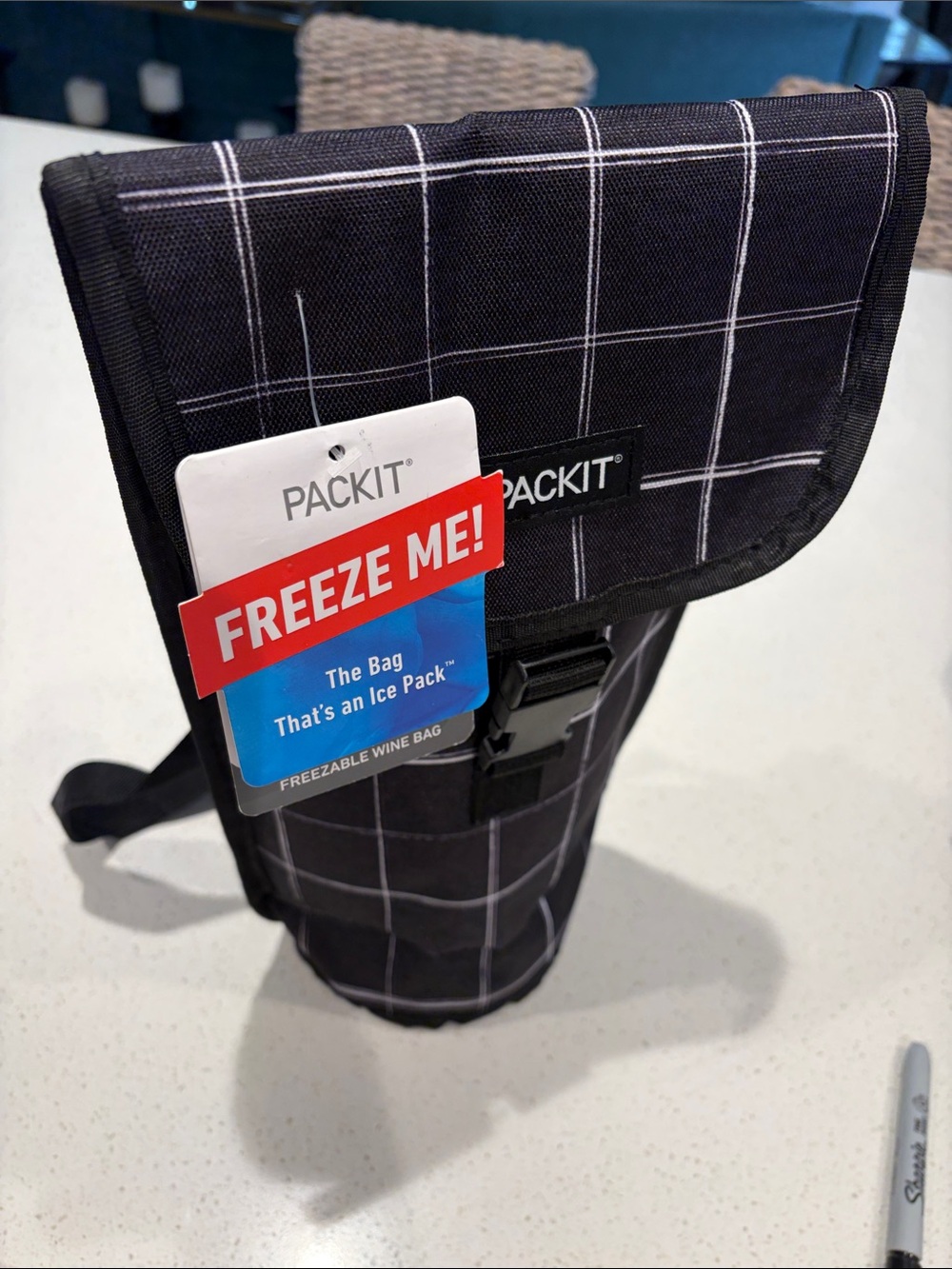 Packit - Freezable Wine Bag.  NWT - reusable.   Great Gift!